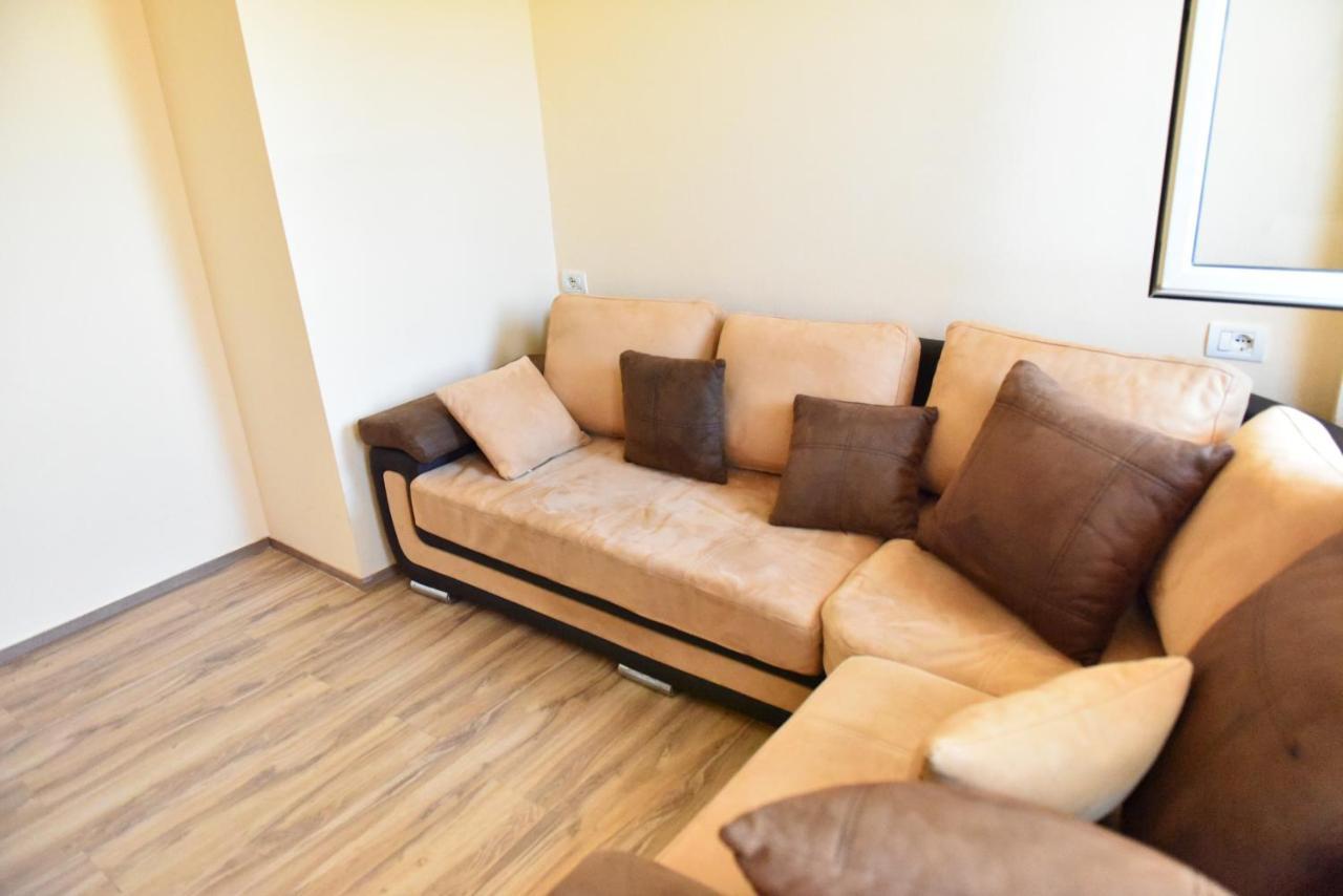 Hotel Kriti Max , Shengjin Shëngjin Dış mekan fotoğraf