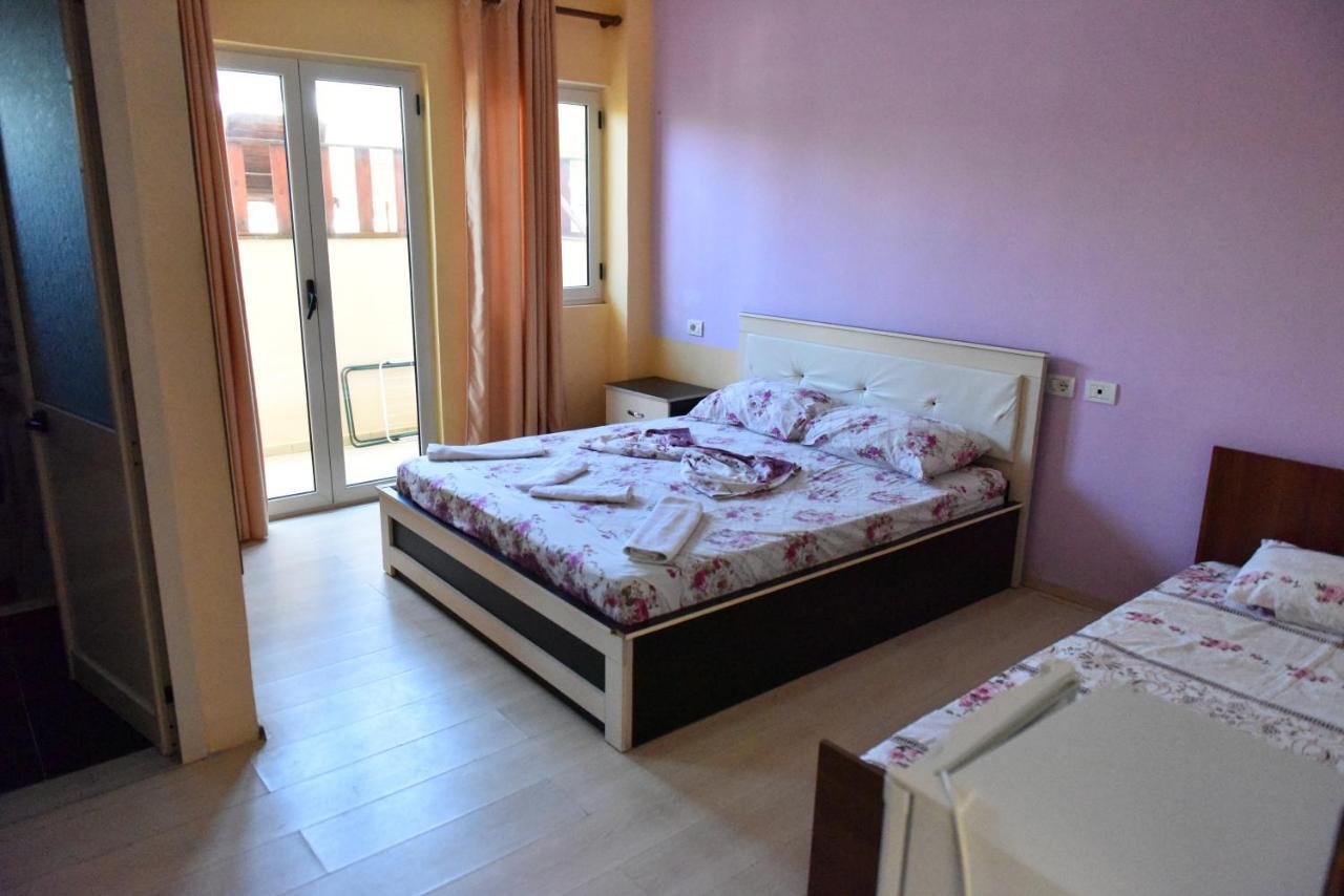 Hotel Kriti Max , Shengjin Shëngjin Dış mekan fotoğraf