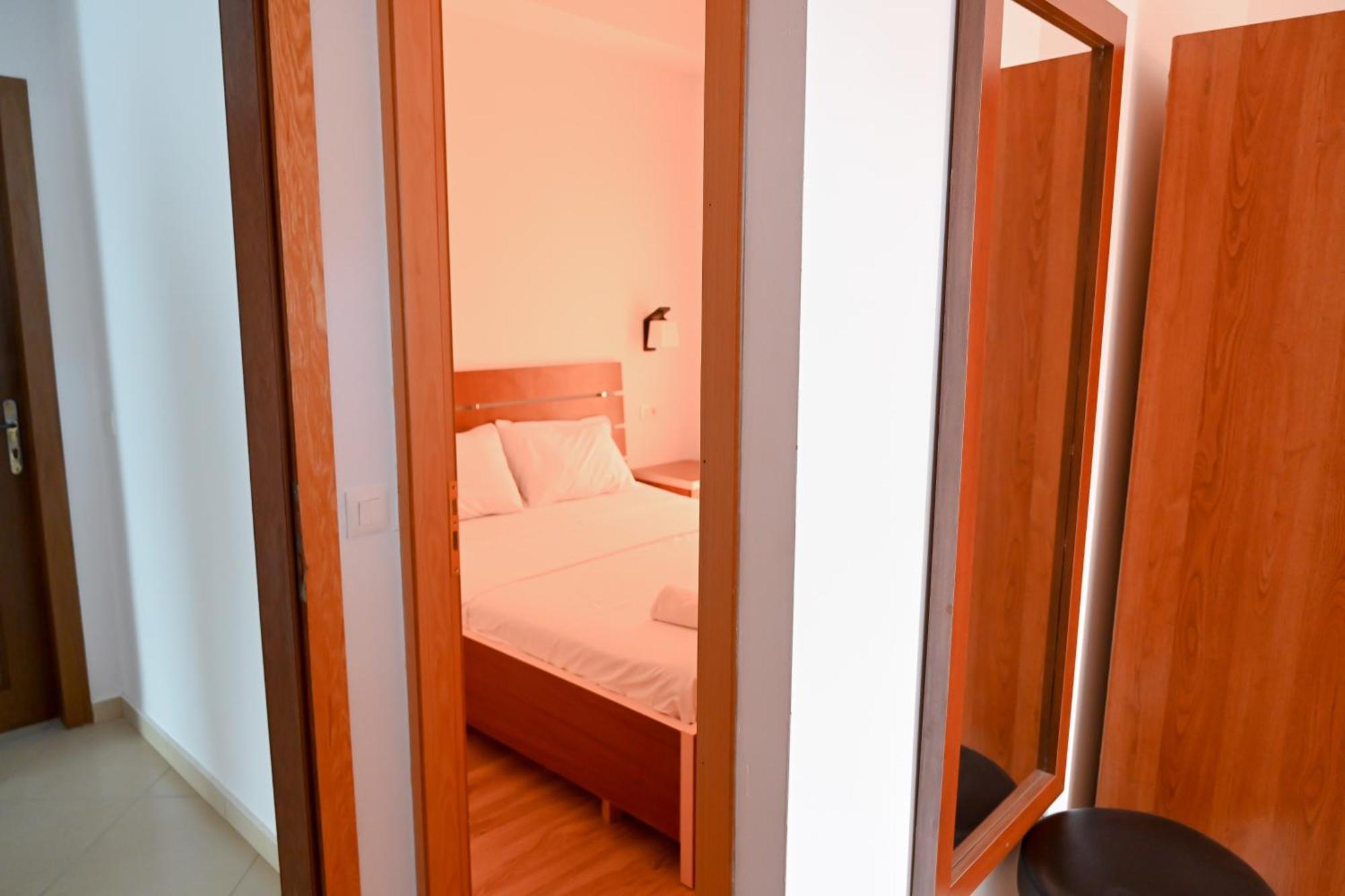 Hotel Kriti Max , Shengjin Shëngjin Dış mekan fotoğraf