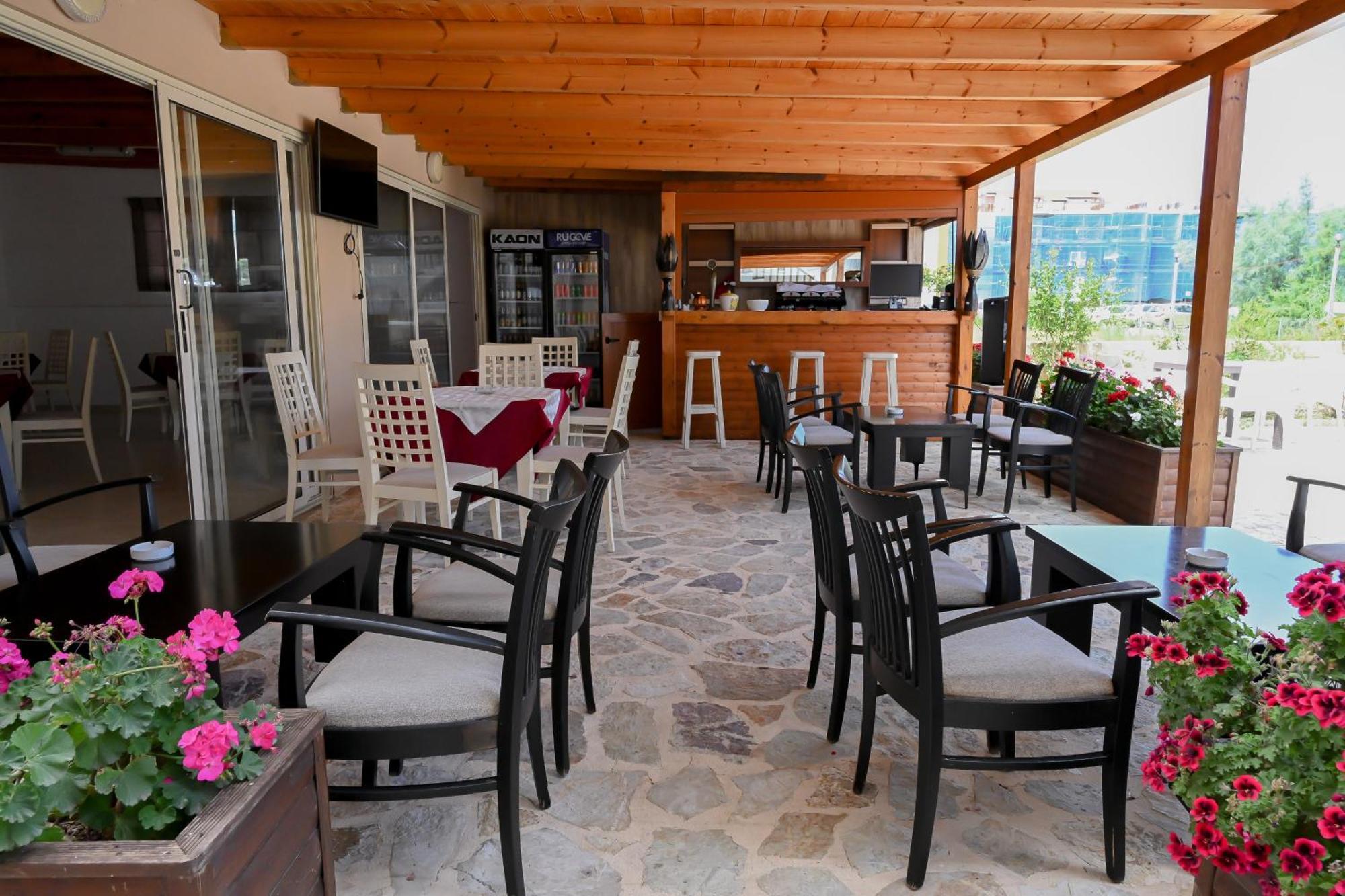 Hotel Kriti Max , Shengjin Shëngjin Dış mekan fotoğraf